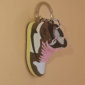 Travis Scott Jordan 1 Keychain
